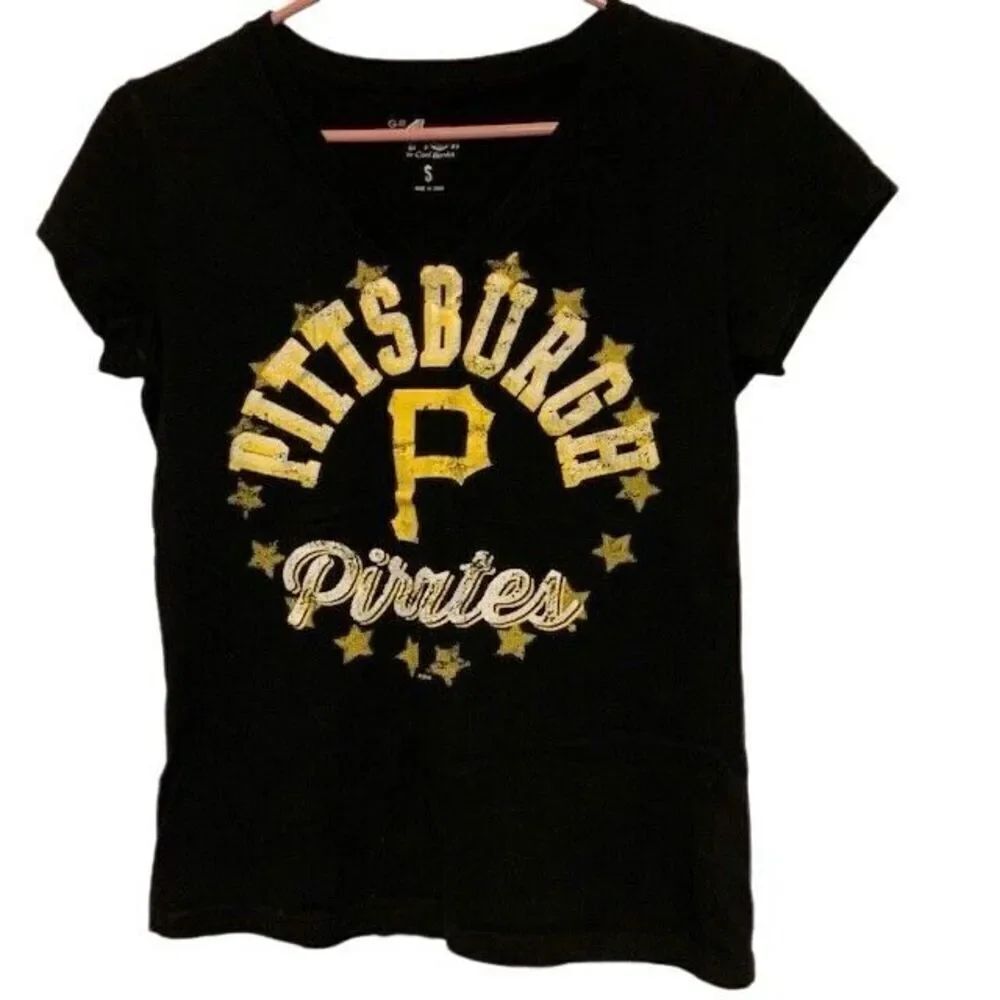 PITTSBURGH PIRATES SIZE WOMEN'S SMALL T-SHIRT